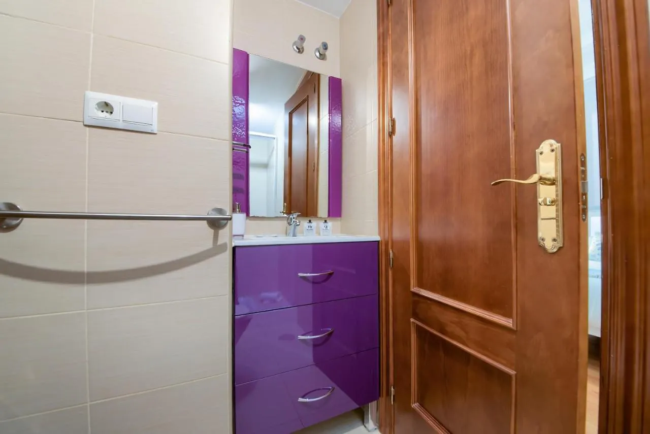 Holidays2Malaga Carreteria 97 Loft High Speed Wifi 马拉加