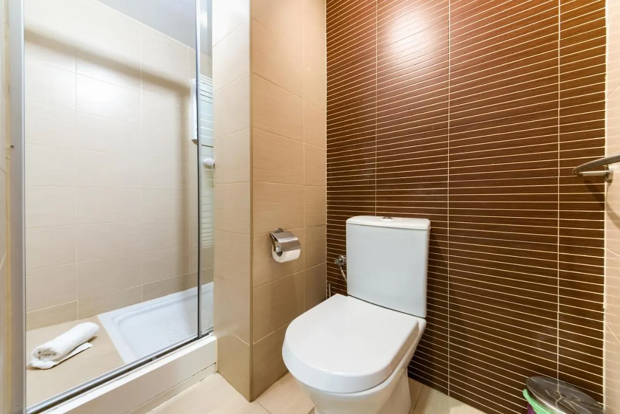 Holidays2Malaga Carreteria 97 Loft High Speed Wifi